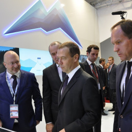 Дмитрий Медведев ознакомился с планами по развитию курортов Северного Кавказа на форуме «Сочи-2015»