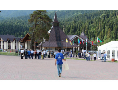 «Для развития туризма важна благополучная социальная среда», — Олег Горчев на форуме «Архыз-XXI»