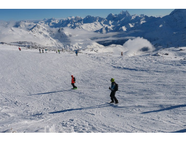 Более 2000 туристов открыли на «Эльбрусе» горнолыжный сезон